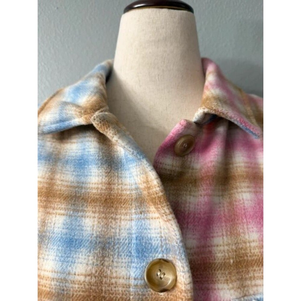 Timing Plaid Colorblock High-Low Shacket with Side Pockets, Size Large - Picture 3 of 6